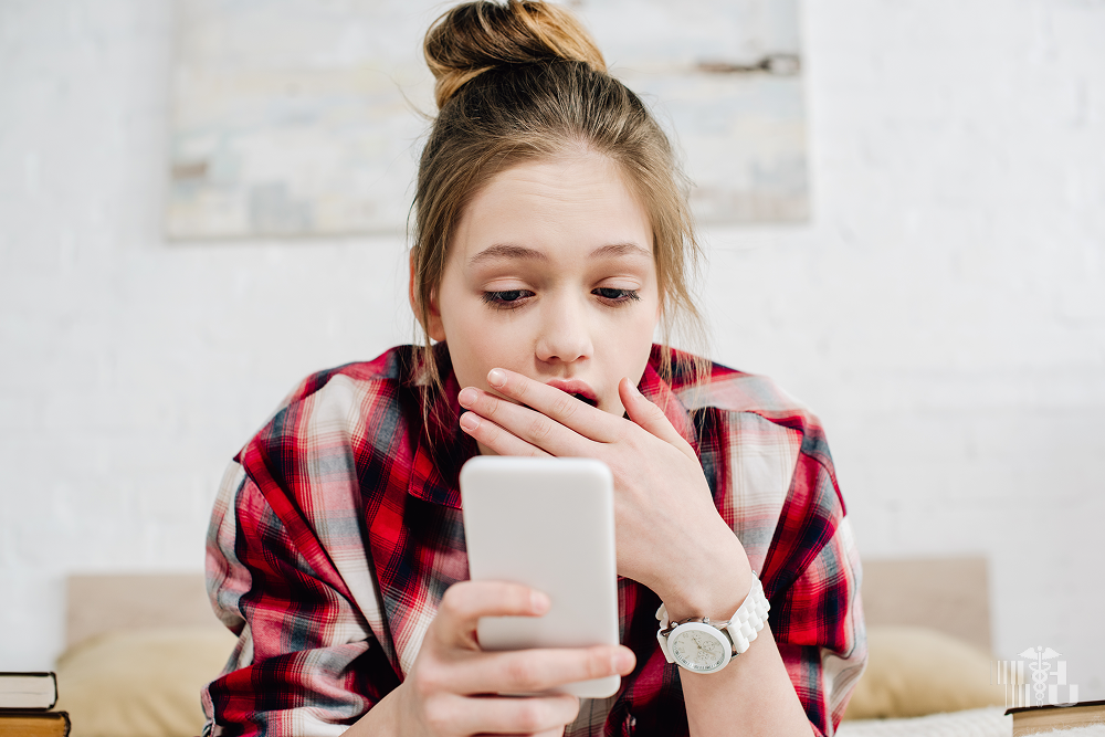 Teens, Social Media, and Toxic Comparisons: Unraveling the Mental Health Crisis Among Florida’s Youth